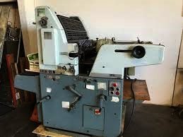 Single-colour offset press, side view