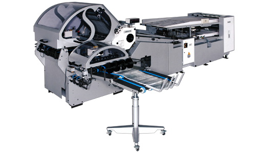 Buckle folding machine with knife-fold unit